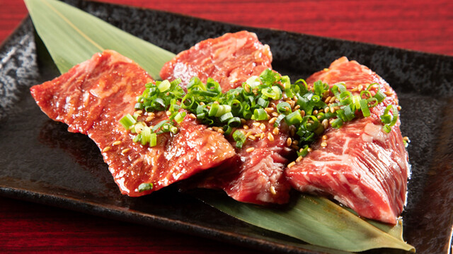 晋州亭の焼肉盛り合わせ